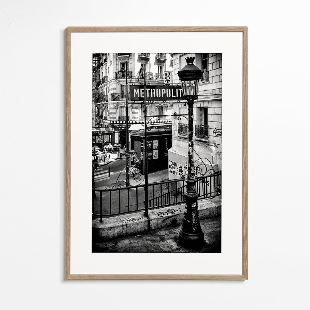 Black Montmartre - Paris Metro