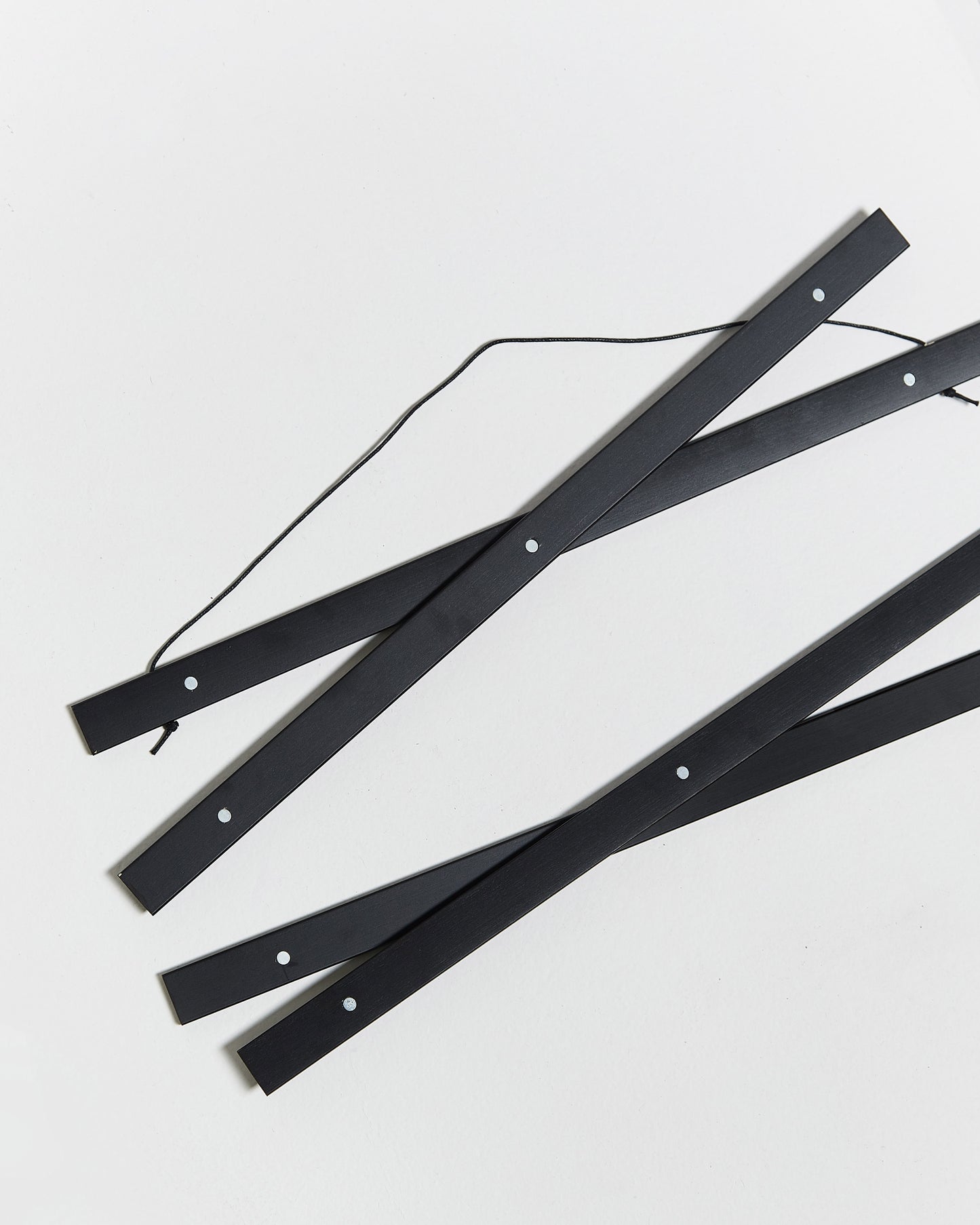 Magnetic black wooden poster hanger, 30cm