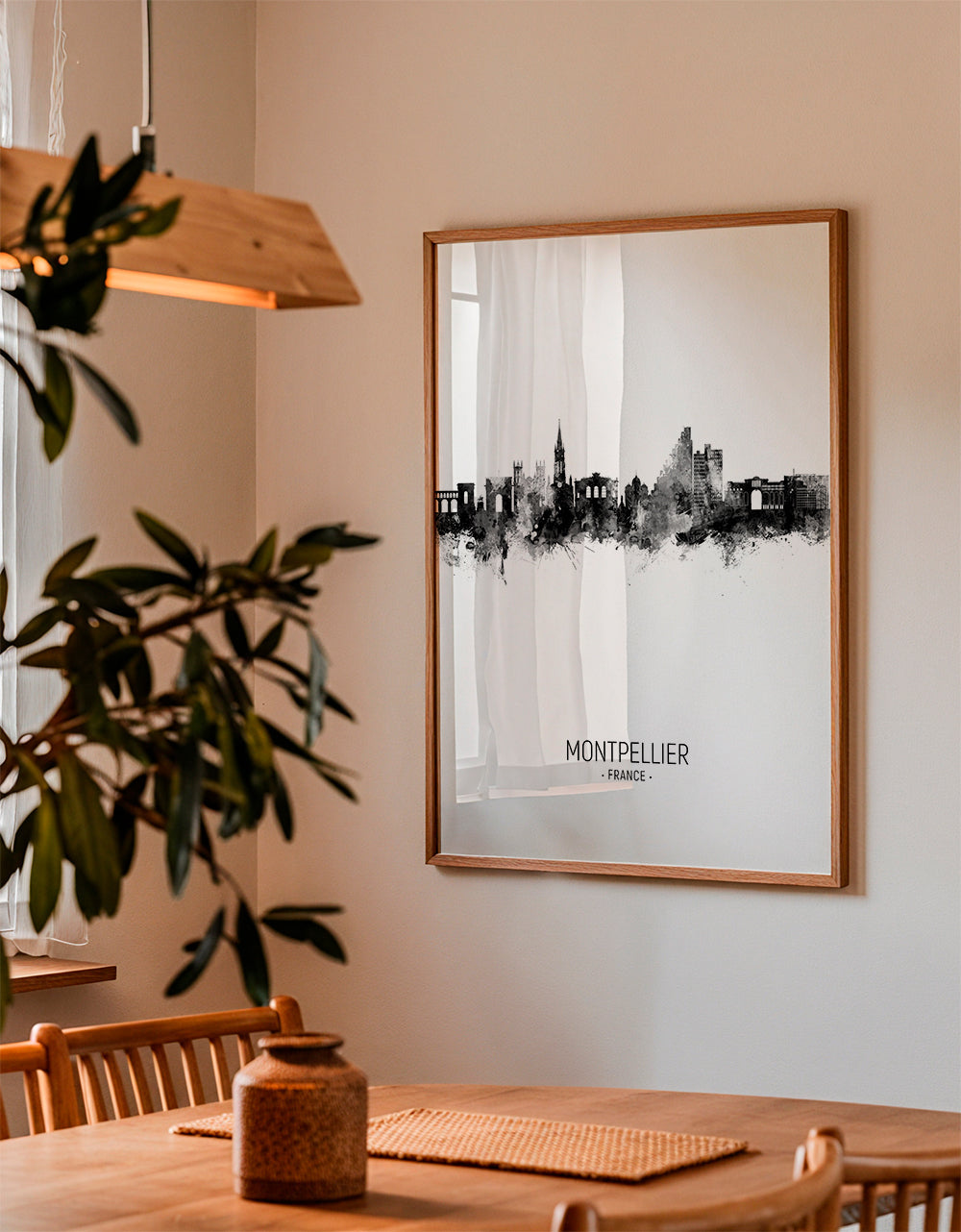 Montpellier Skyline black and white