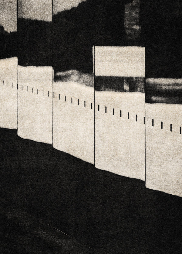 NOIR ABSTRACT / Distorted