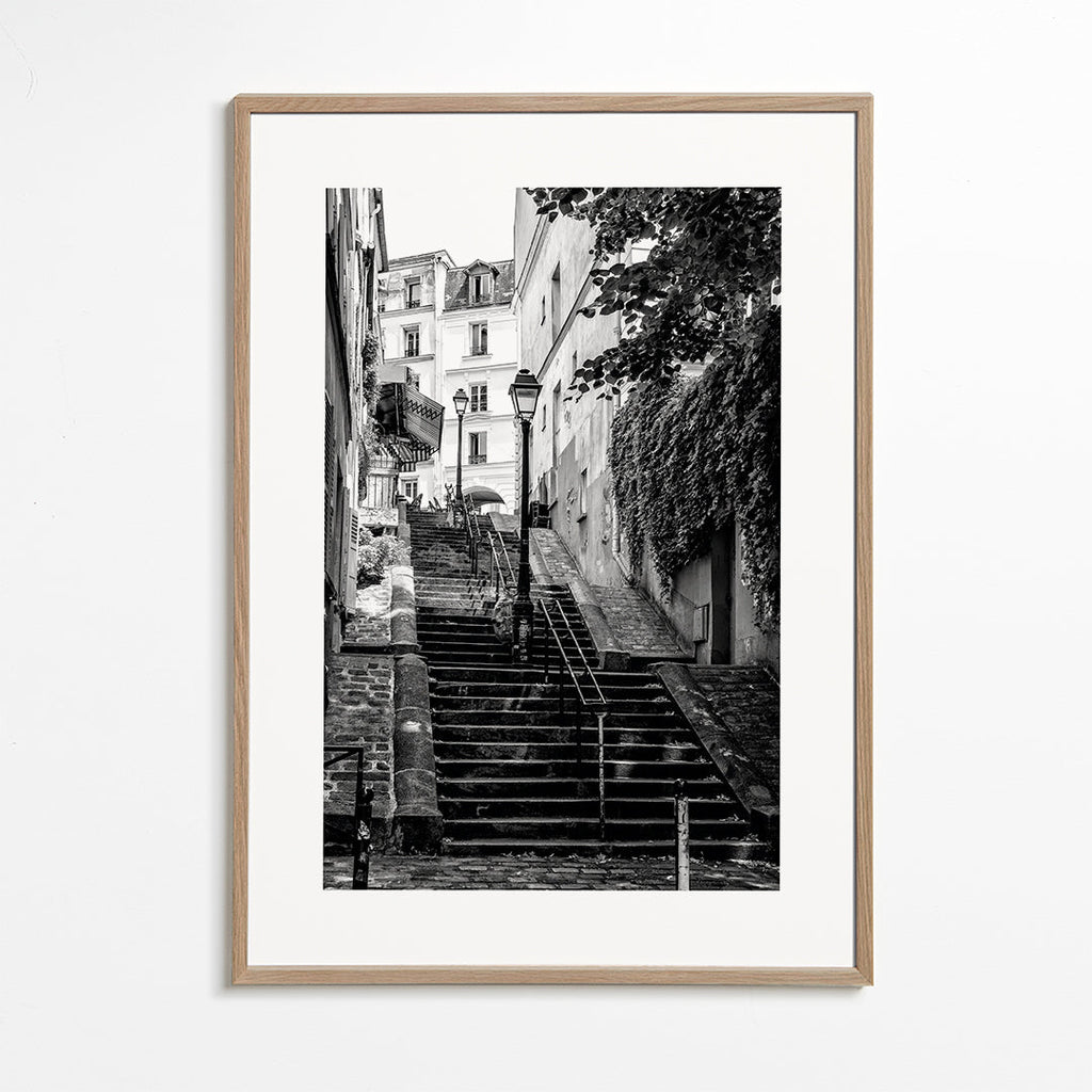 Black Montmartre - Paris Step by Step