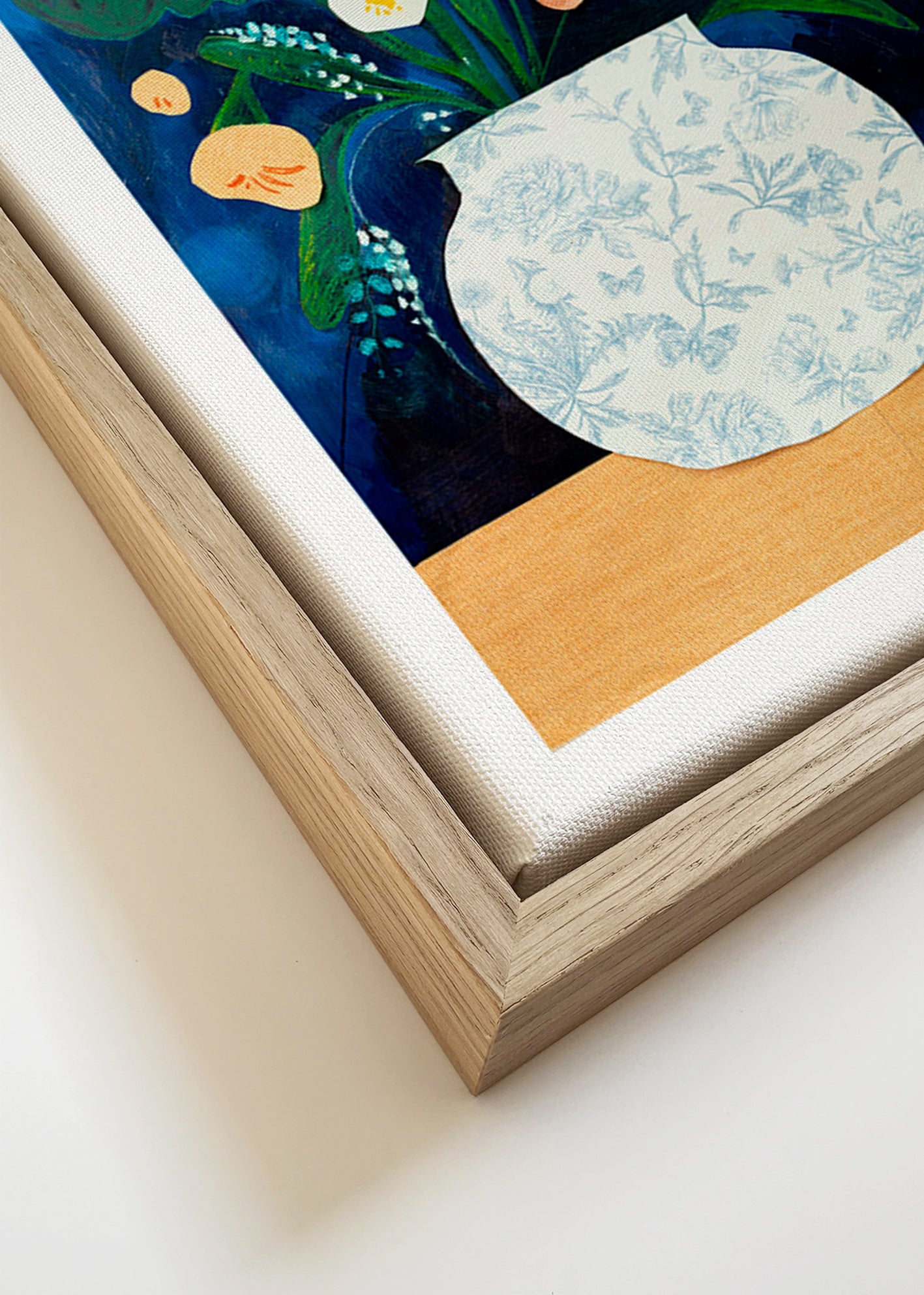 Lámina botánica con ramo en jarrón – Canvas detail