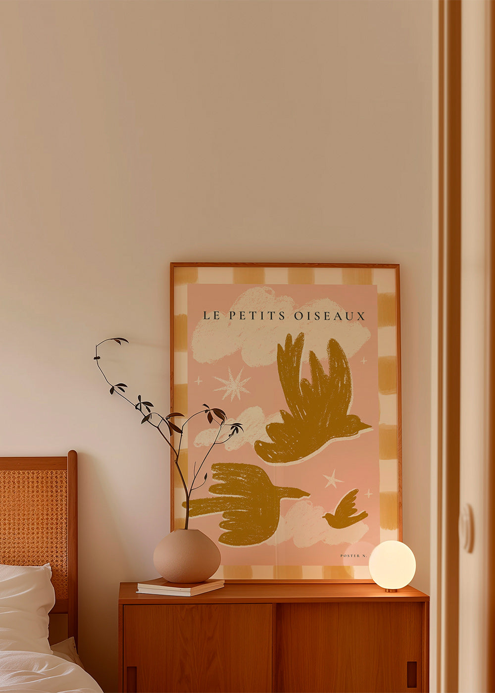 Golden birds illustration on pink