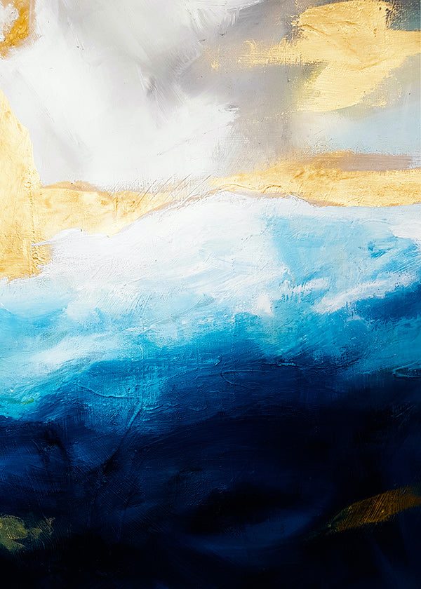Cuadro abstracto con mar en azul y toques dorados