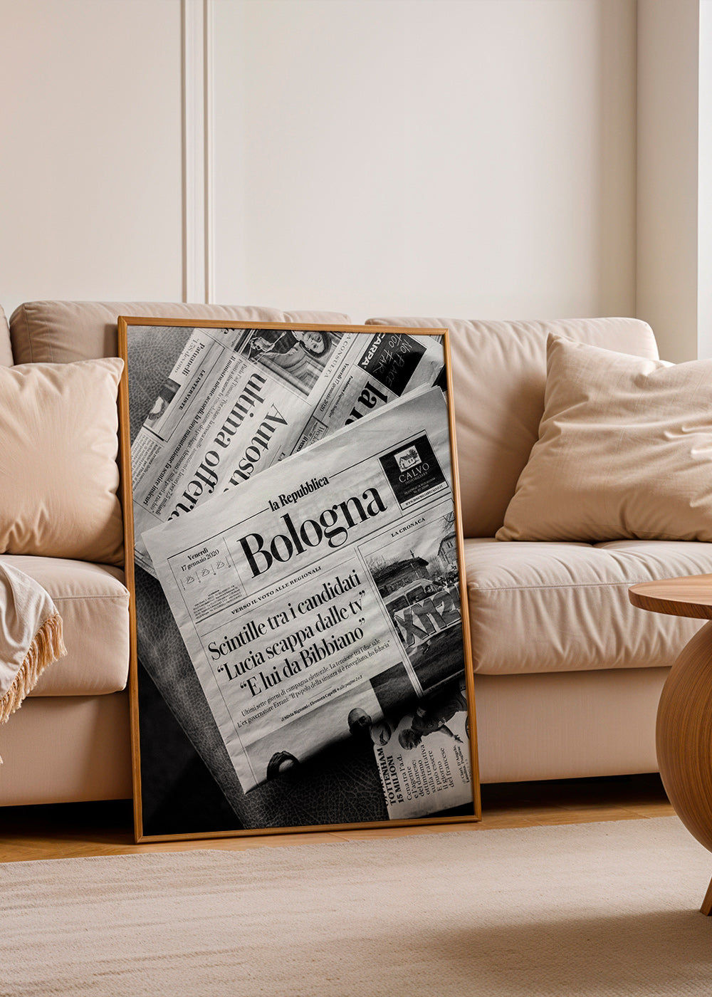 Cuadro de ciudades con portada de periódico en blanco y negro – Product2