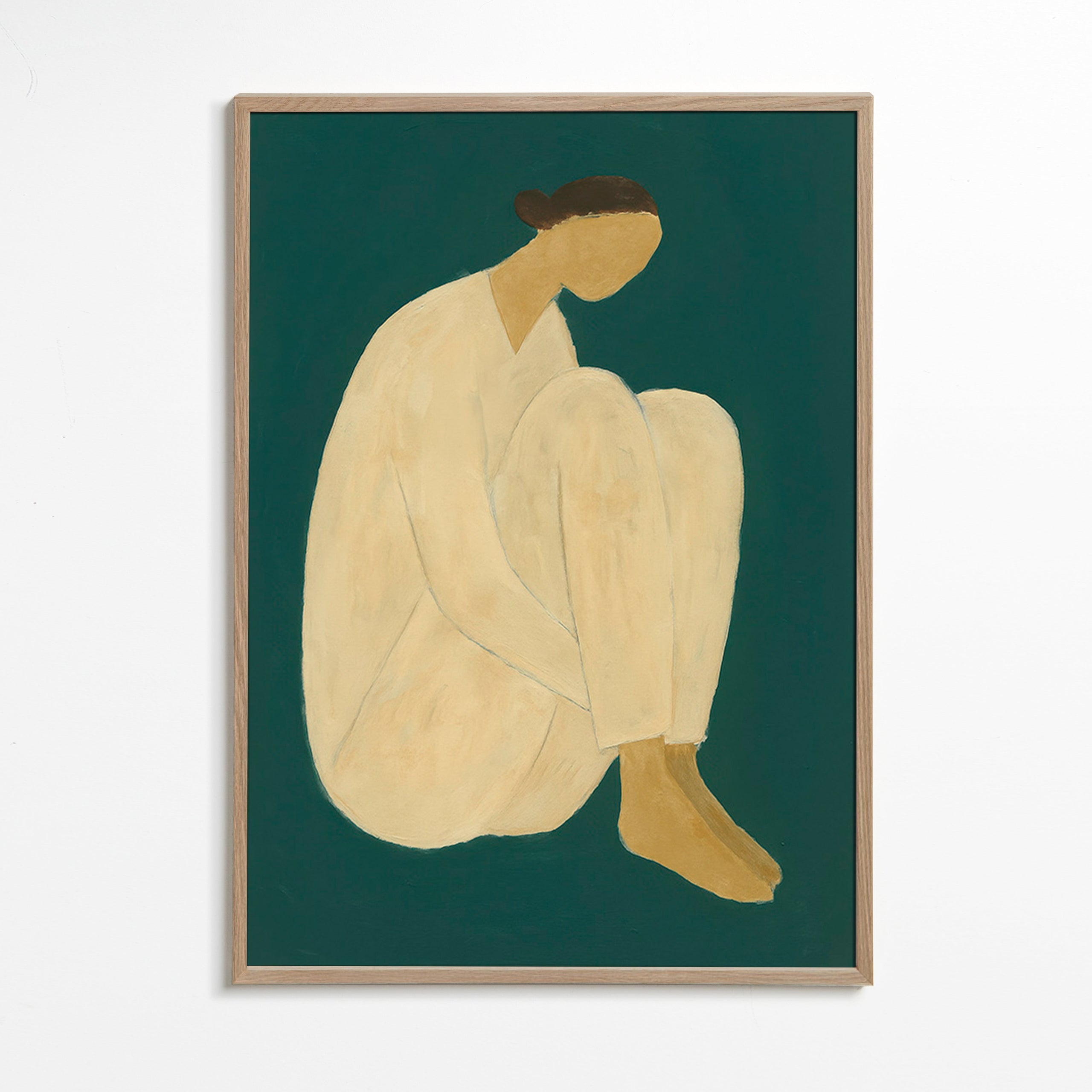 Cuadro minimalista de figura sentada sobre fondo verde – Oak Frame