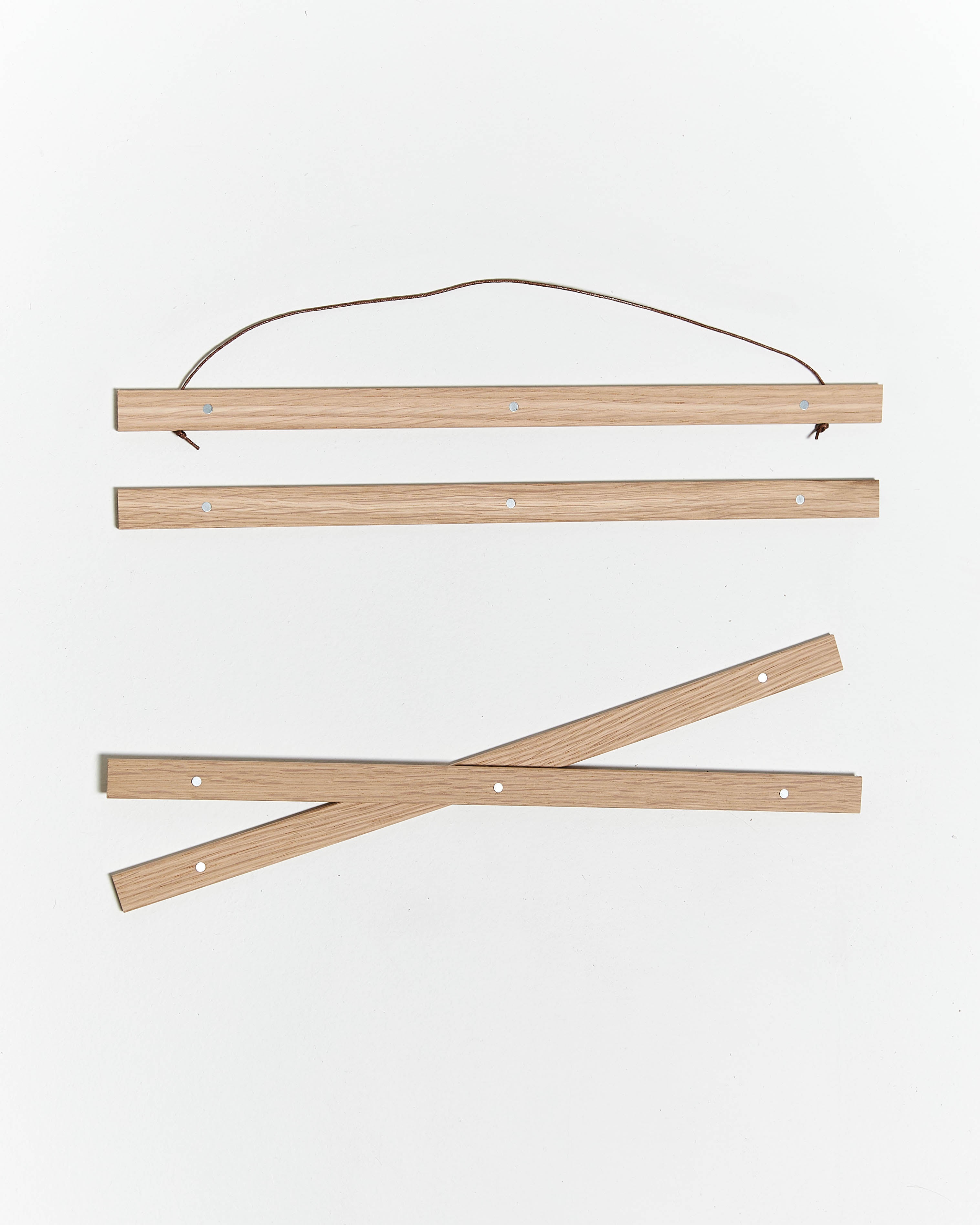 Magnetic oak wooden poster hanger, 20cm